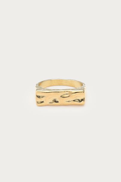 Bold eckiger Statement-Ring "gehämmert"