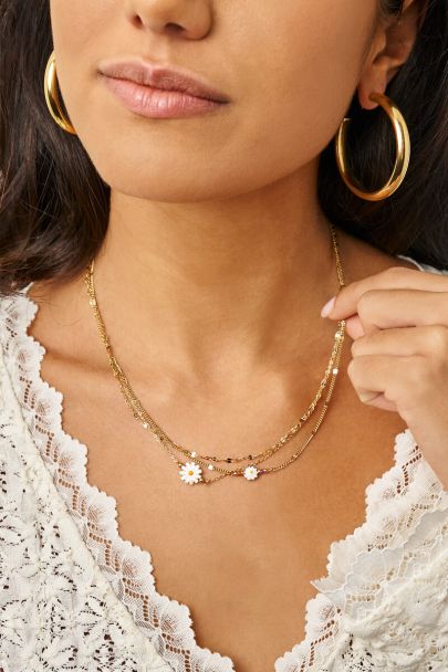 Botanical Dreifach-Kette mit weißen Blumen