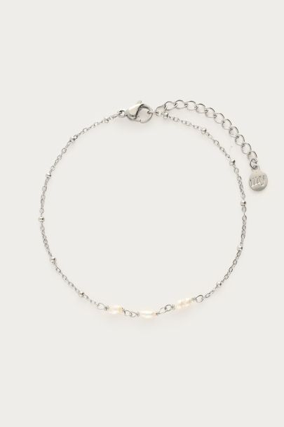 Armband met drie zoetwaterparels & bolletjes