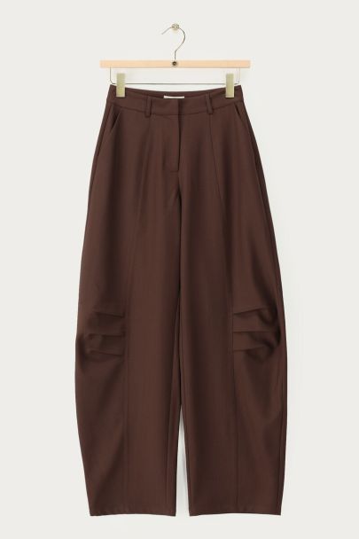 Bruine barrel pantalon met naden
