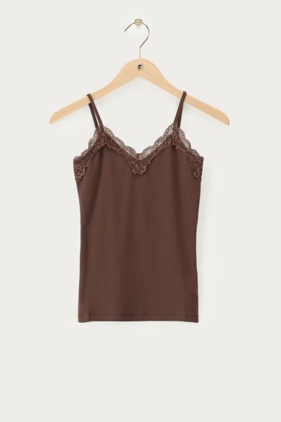 Braunes Basic-Oberteil mit Spitze