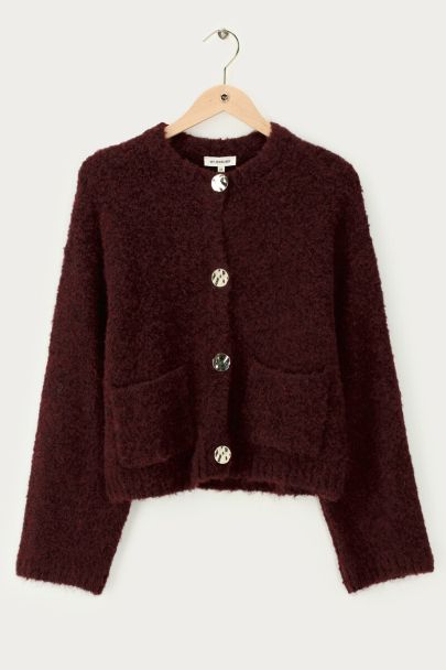 Braune Bouclé-Strickjacke mit Knöpfen und Taschen