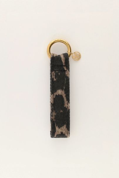 Bruine sleutelhanger met panterprint 