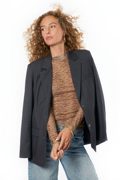 Bruine mesh top met tijgerprint