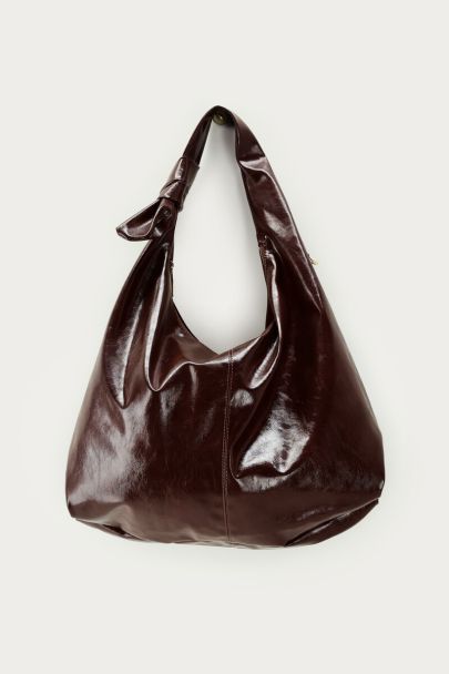 Grand sac marron foncé à bandoulière en simili cuir