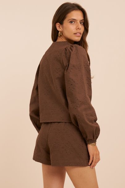 Braune Shorts mit Anglaise-Stickerei