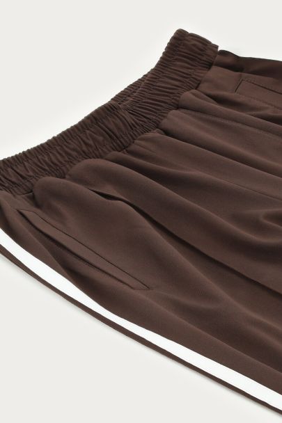 Bruine wijde jogger broek met strepen