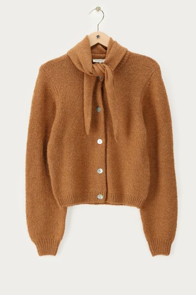 Cardigan camel avec écharpe amovible