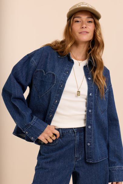 Blaue Denim-Bluse mit Herz-Taschen