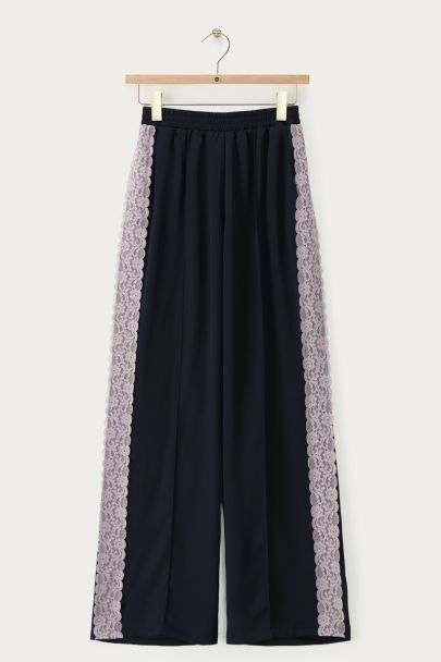 Pantalon satiné bleu foncé à bandes latérales en dentelle