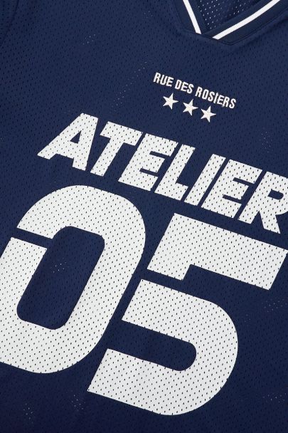 Dunkelblaues sportliches Netz-T-Shirt