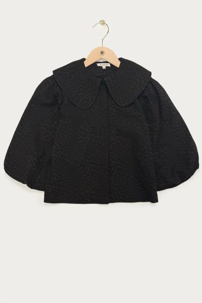 Donkergroene panterprint top met kraag