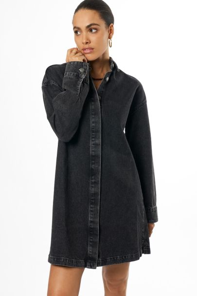 Donkergrijze denim jurk met lange mouwen
