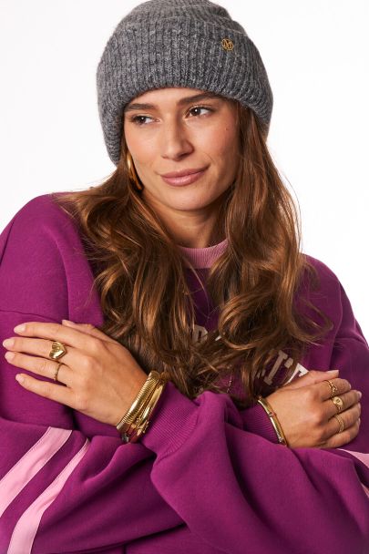 Donkergrijze gebreide beanie