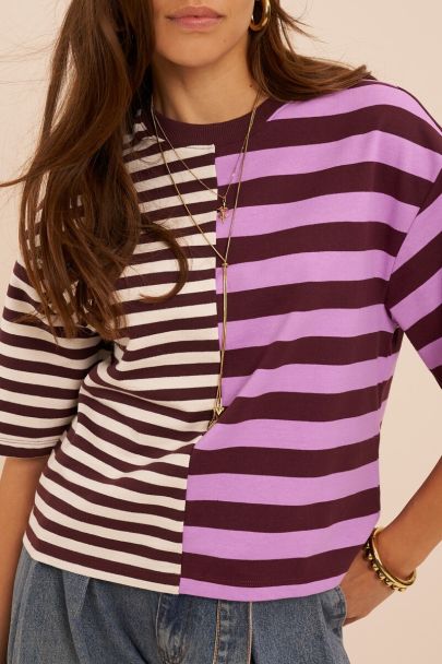Donkerrood-paars gestreept boxy T-shirt