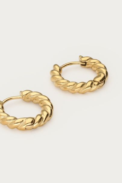 Oorring met gedraaid detail 