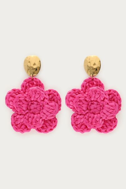 Oorhangers met roze raffia bloem