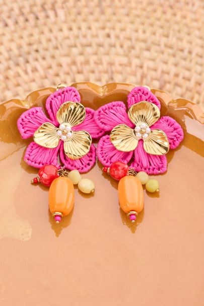 Tropical Statement Ohrringe mit pinker Blume und Perlen