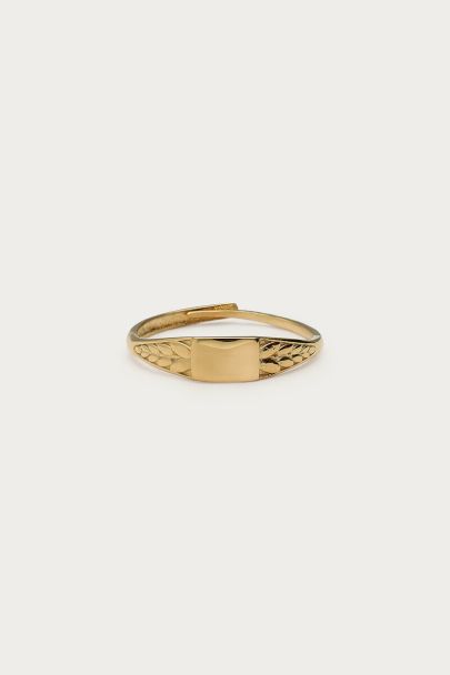Fortune ring with leaves