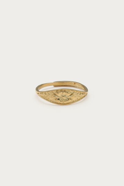Fortune ring with vintage flower