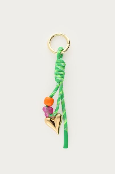 Groene hartjes bag charm met koord en kralen