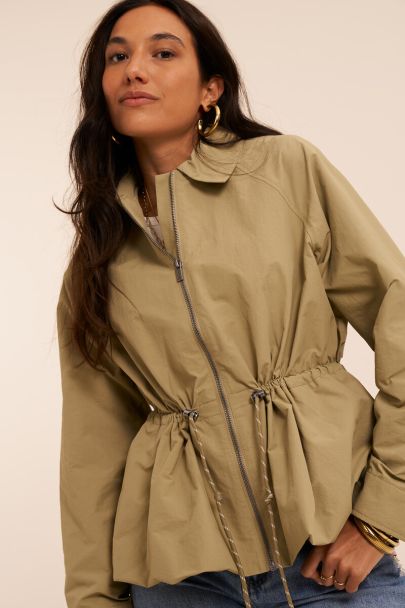 Veste verte &agrave; cordon de serrage