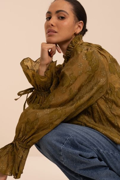 Groene jacquard blouse met embroidery en trompet mouwen