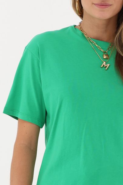 Green T-shirt "Eternellement femme"