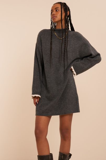 Grijze crochet gebreide jurk