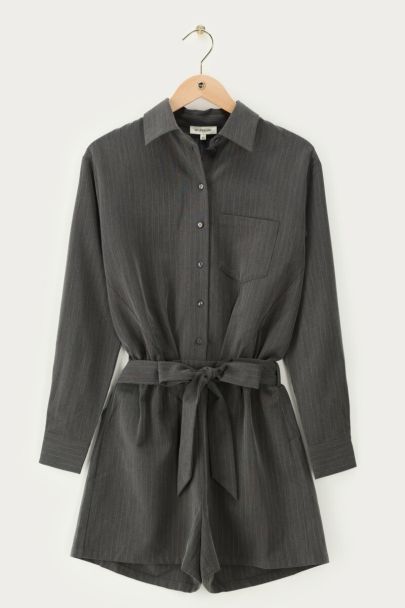Grijze playsuit met krijtstreep