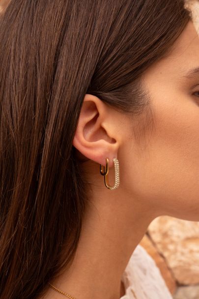 Rectangular earrings with stones