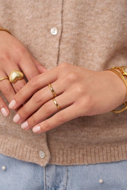 Iconic ring gevlochten