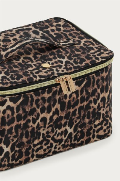 Leopard print beauty case
