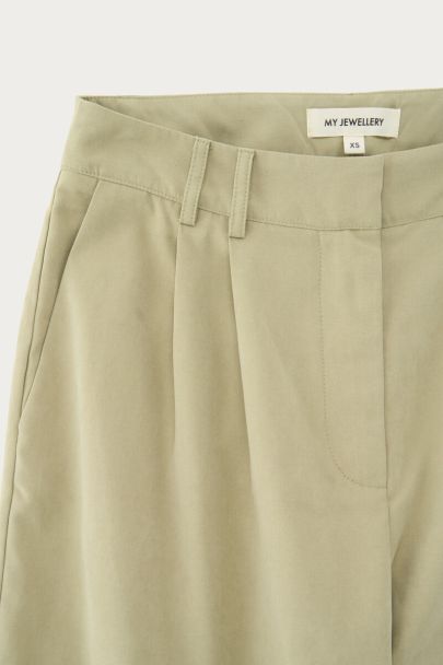 Hellgrüne Hose mit Kordelzug im Bund