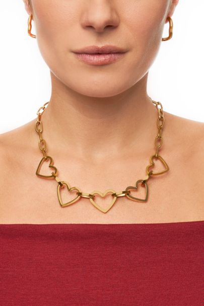 Link chain with open hearts