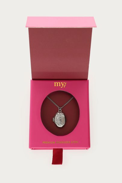 Long necklace memory