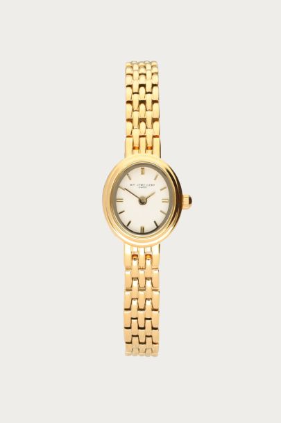 Minimalist oval watch