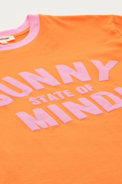 Peach T-shirt 'Sunny state of mind'
