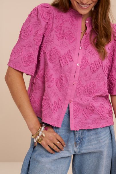 Pink blouse with short sleeves and 3D flowers