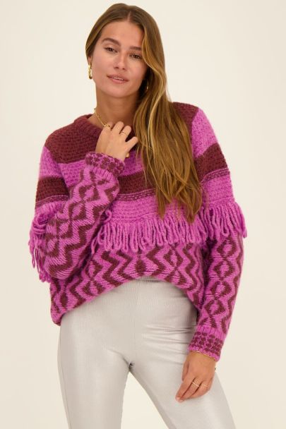 Pull oversize en maille violet et bordeaux avec des franges