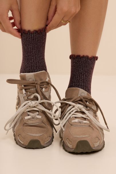 Chaussettes en lurex violet avec volants