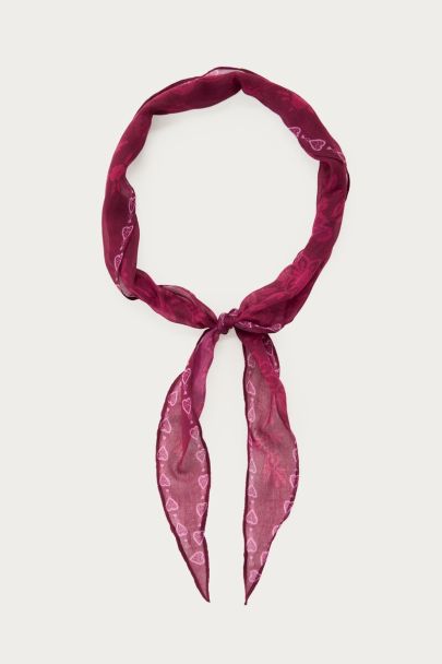 Lilafarbenes Tuch mit Paisley-Muster