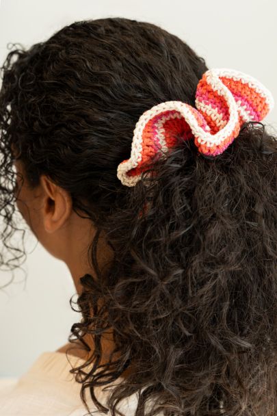 Scrunchie crochet oranje & roze 