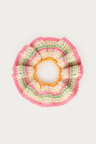 Scrunchie crochet met roze, oranje & mint details