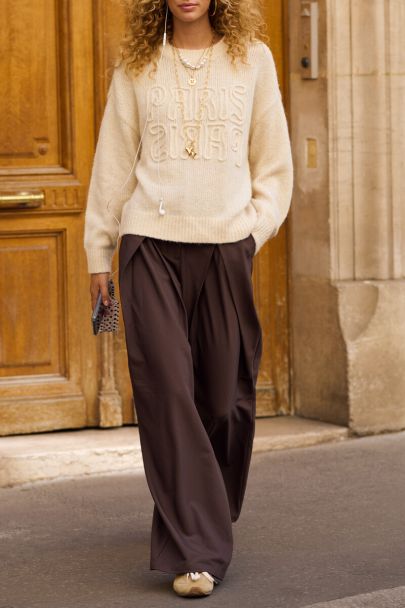 Bruine pantalon met plooien