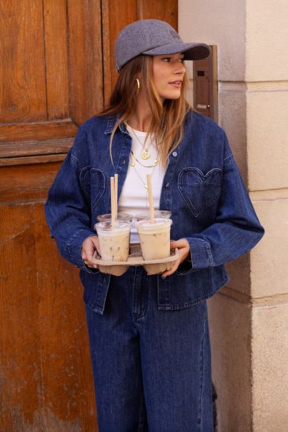 Chemise en denim bleu avec poches en forme de c&oelig;ur