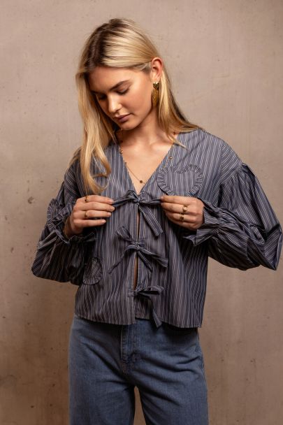 Blauw gestreepte blouse met strikjes & hartjes