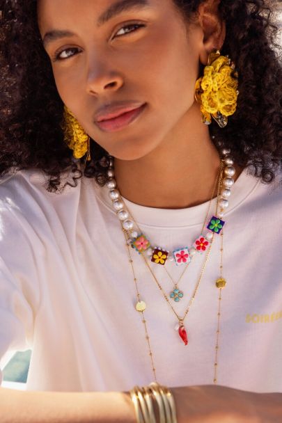 Collier tr&egrave;fle en turquoises