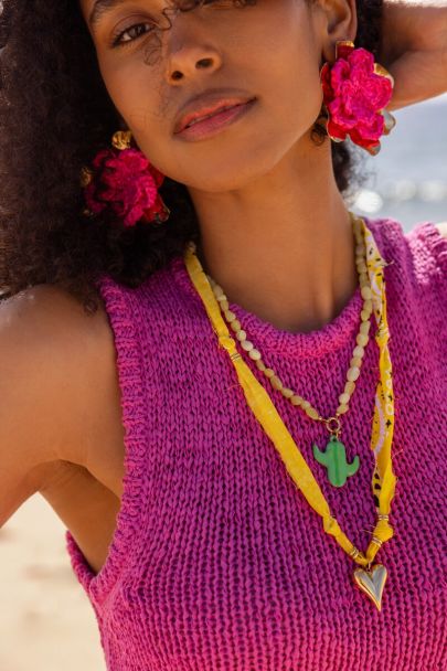 Tropical bedel met groene cactus