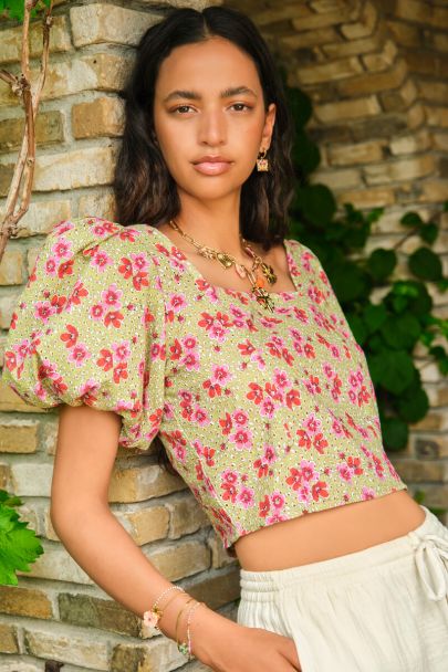 Groene bloemen top met embroidery